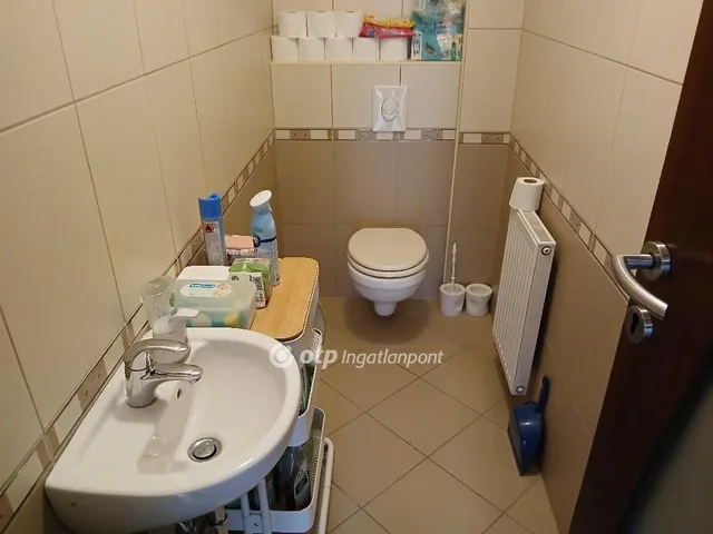 Eladó lakás Gyöngyös 174 nm