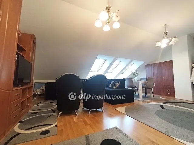 Eladó lakás Gyöngyös 91 nm