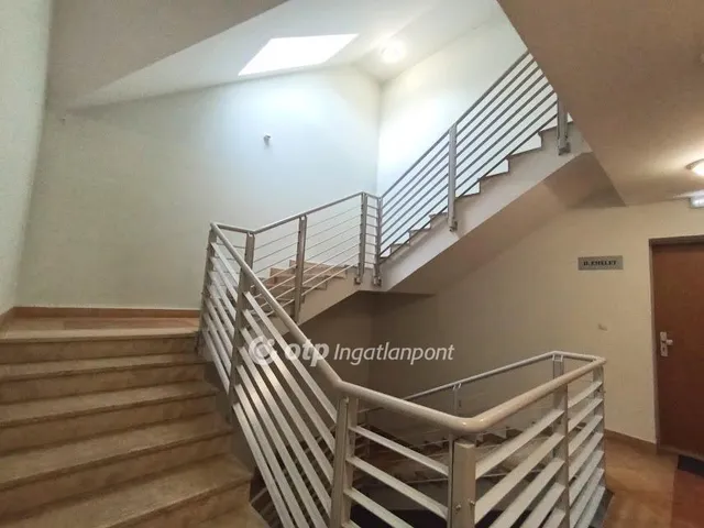 Eladó lakás Gyöngyös 91 nm
