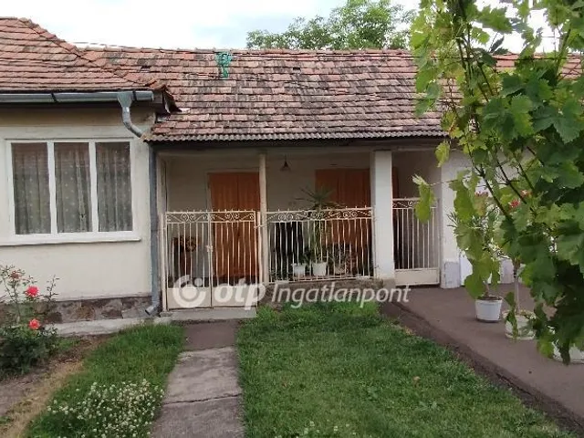 Eladó ház Kisnána 96 nm
