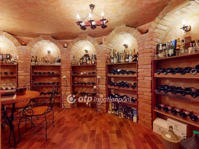 Eladó ház Eger 600 nm