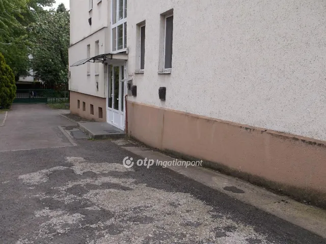 Eladó lakás Gyöngyös 71 nm