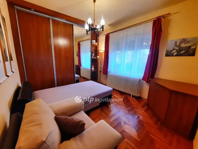 Eladó ház Kál 130 nm