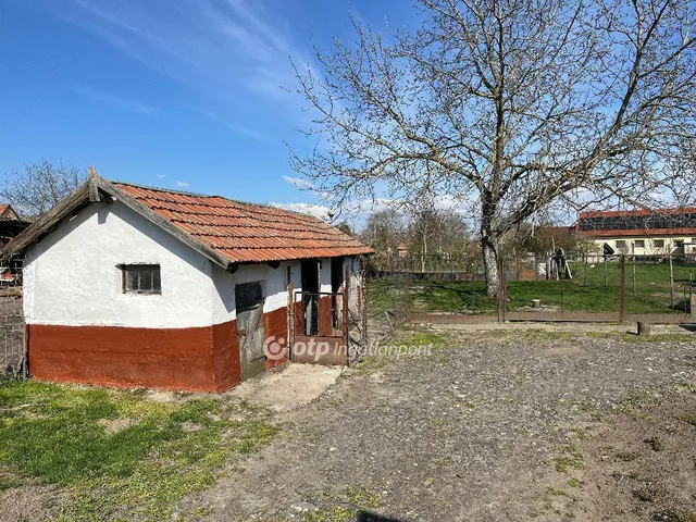 Eladó ház Besenyőtelek 70 nm