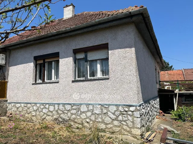 Eladó ház Eger 82 nm