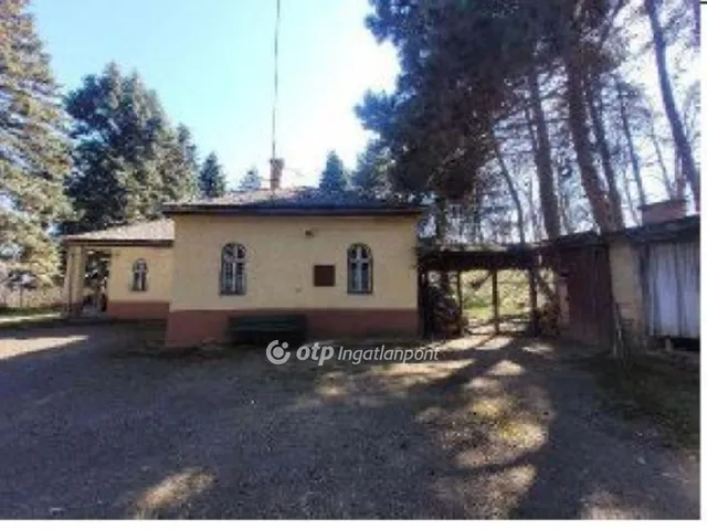 Eladó ház Visonta 1195 nm