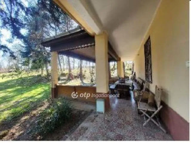 Eladó ház Visonta 1195 nm