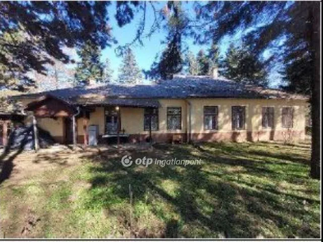 Eladó ház Visonta 1195 nm
