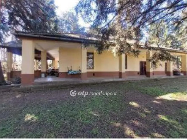 Eladó ház Visonta 1195 nm
