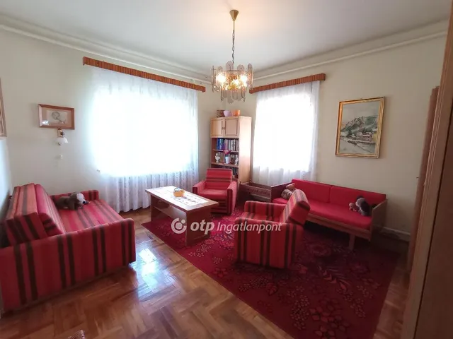 Eladó ház Csány 122 nm