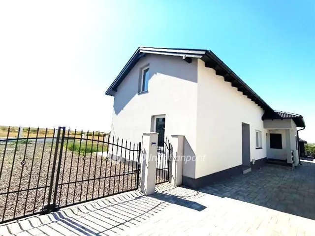 Eladó ház Gyöngyös 129 nm