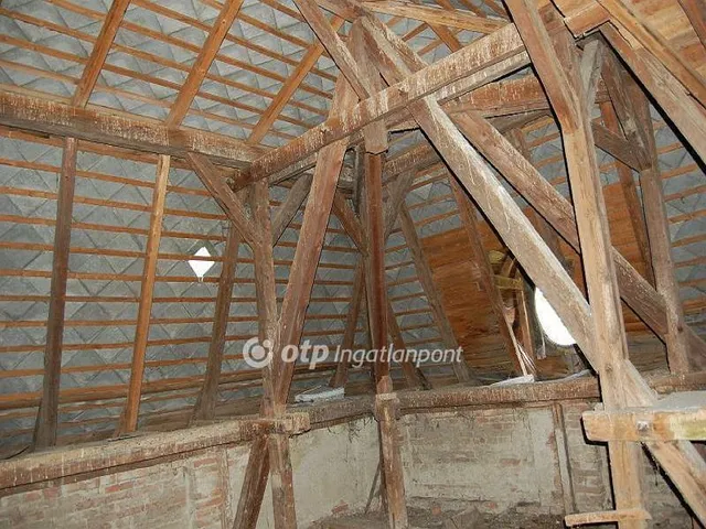 Eladó üdülő és hétvégi ház Csány 800 nm