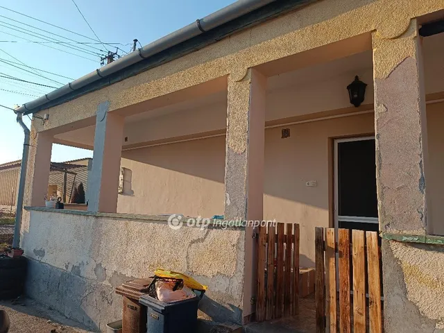 Eladó ház Rózsaszentmárton 70 nm