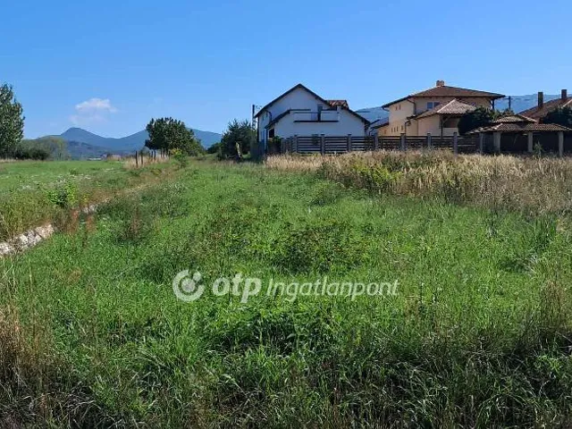 Eladó telek Pásztó 797 nm