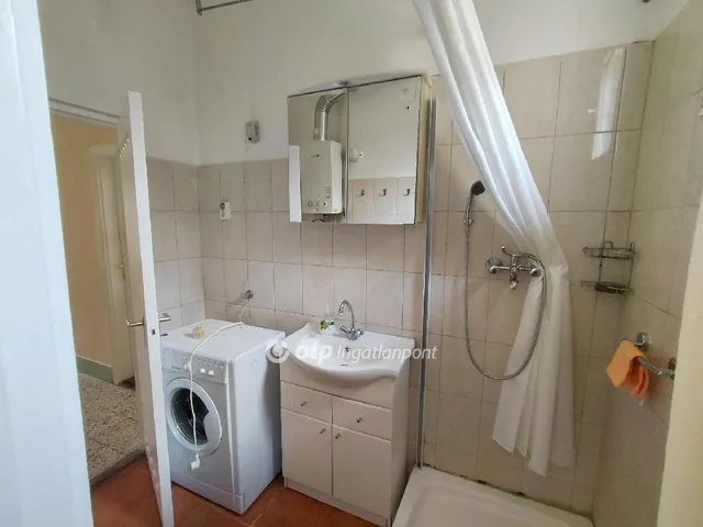 Eladó ház Csány 70 nm