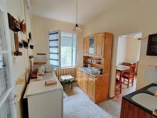 Eladó ház Csány 70 nm