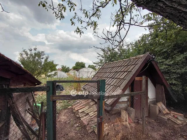 Eladó ház Csány 70 nm