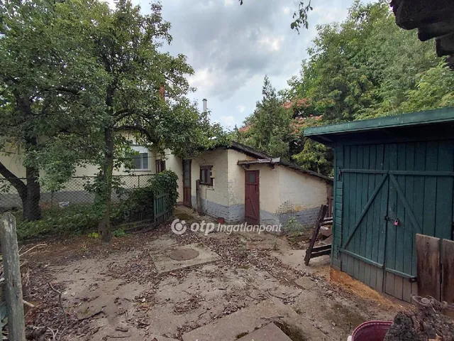 Eladó ház Csány 70 nm