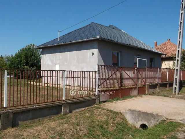 Eladó ház Halmajugra 100 nm