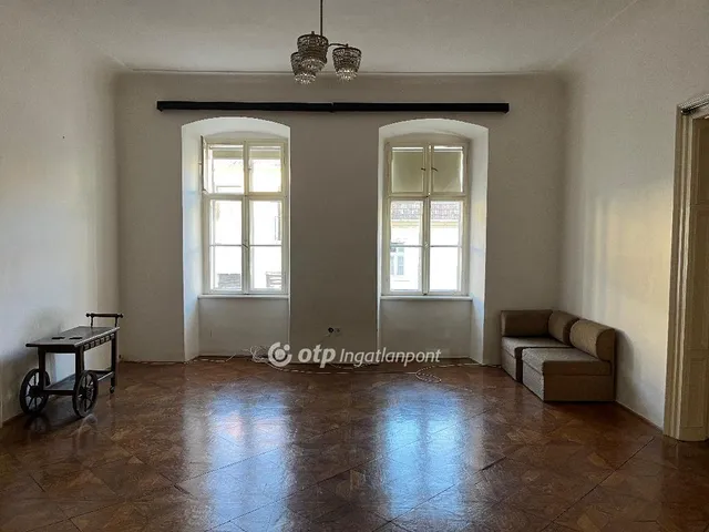 Eladó lakás Eger 128 nm
