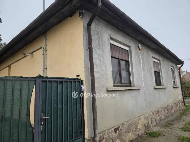 Eladó ház Veresegyház 180 nm