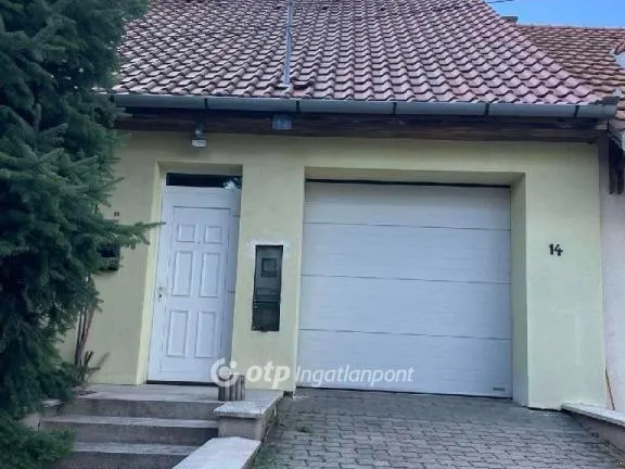 Eladó ház Pécel 118 nm