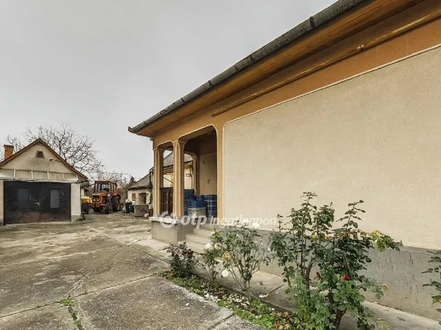 Eladó ház Gyöngyöstarján 105 nm