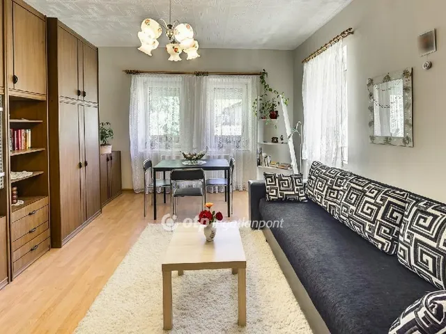 Eladó ház Szomolya 67 nm