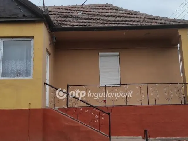 Eladó ház Gyöngyöspata 70 nm