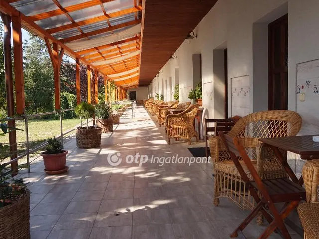 Eladó kereskedelmi és ipari ingatlan Gyöngyös 440 nm