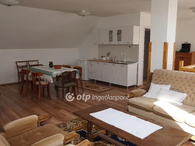 Eladó kereskedelmi és ipari ingatlan Gyöngyös 440 nm