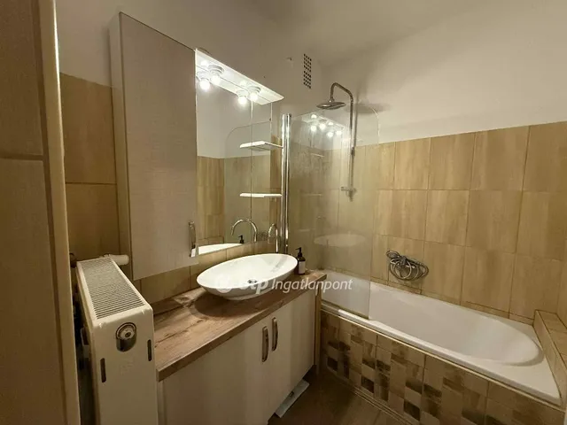 Eladó lakás Eger 77 nm