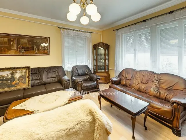 Eladó ház Kerecsend 200 nm