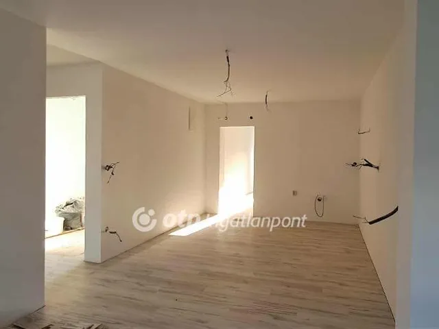 Eladó lakás Pásztó 71 nm