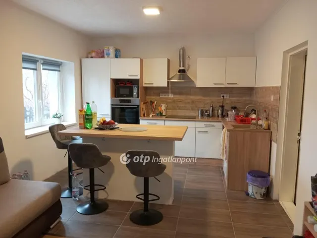 Eladó ház Ostoros 77 nm