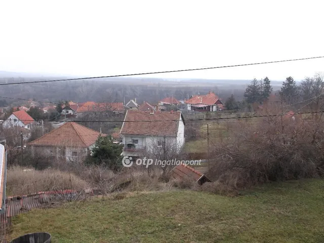 Eladó ház Abasár 210 nm