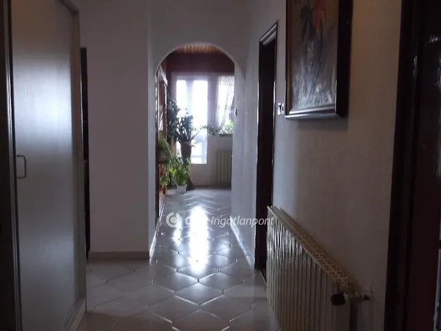 Eladó ház Abasár 210 nm