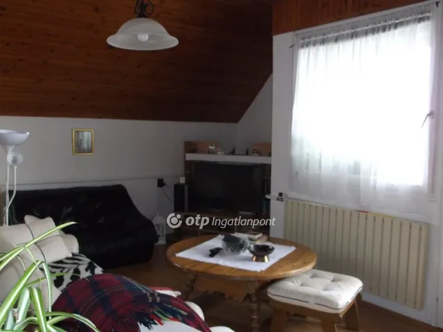 Eladó ház Abasár 210 nm