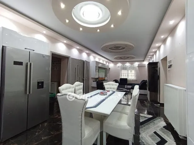 Eladó ház Csány 97 nm