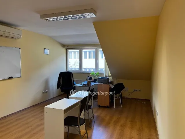 Kiadó kereskedelmi és ipari ingatlan Eger 26 nm