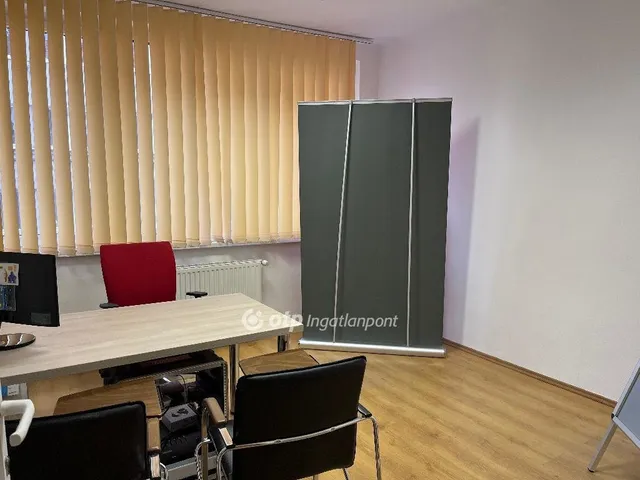 Kiadó kereskedelmi és ipari ingatlan Eger 15 nm