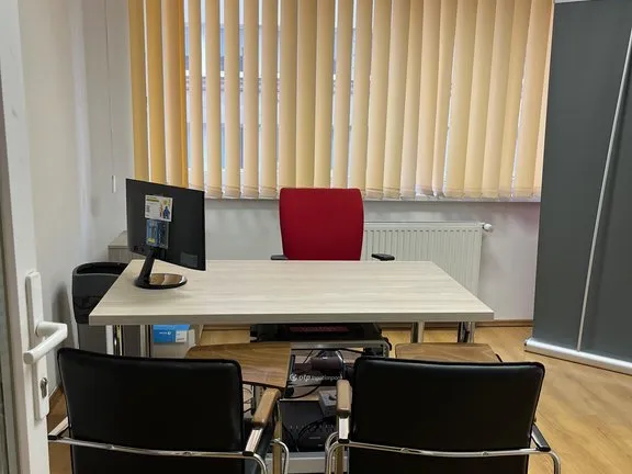 Kiadó kereskedelmi és ipari ingatlan Eger 15 nm