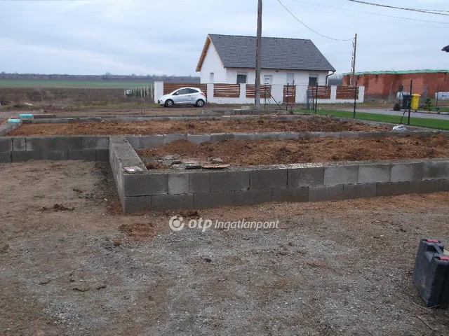 Eladó ház Atkár 100 nm