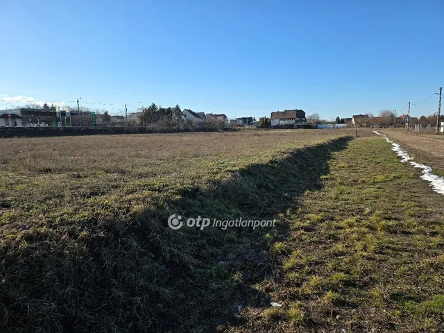 Eladó telek Tura 2675 nm