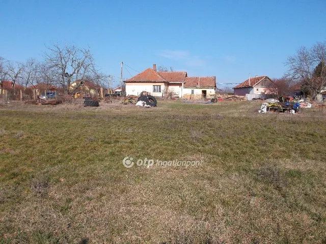 Eladó ház Atkár 50 nm