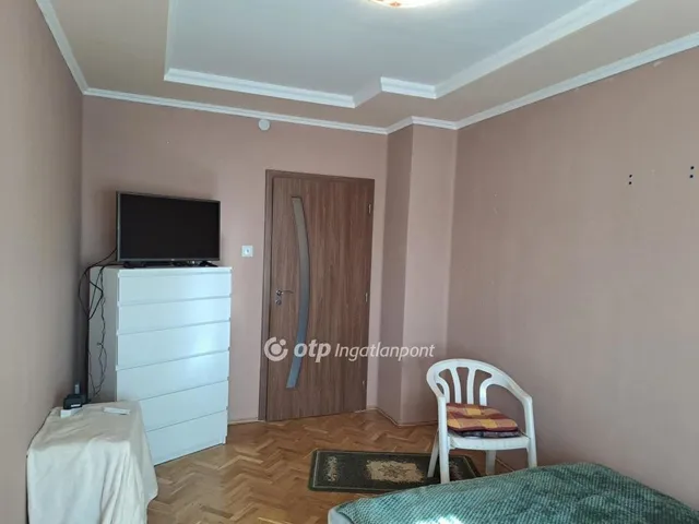 Eladó lakás Gyöngyös 57 nm