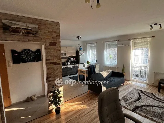 Eladó lakás Eger 74 nm