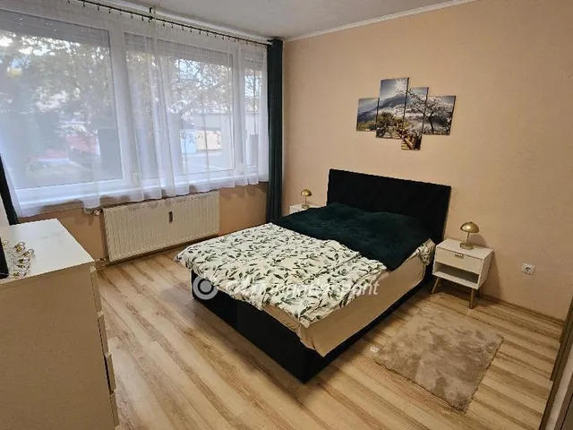 Eladó lakás Eger 65 nm