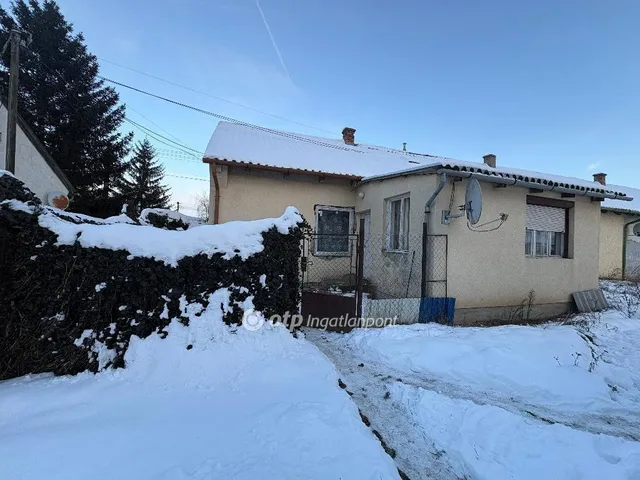 Eladó lakás Feldebrő 68 nm