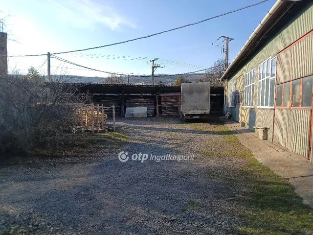 Eladó kereskedelmi és ipari ingatlan Abasár 996 nm